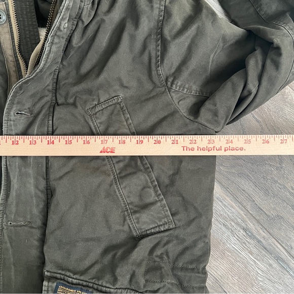 ABERCROMBIE & FITCH Women’s Olive Green Sherpa Lined Parka Winter Coat Size M - Picture 16 of 16